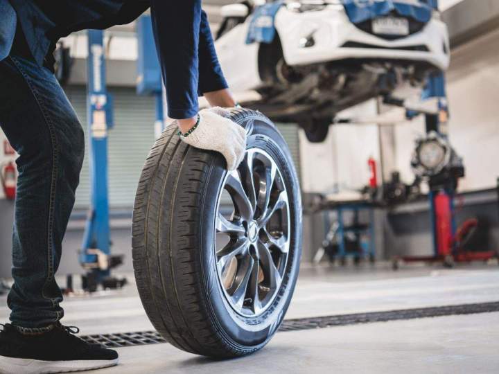 Des pneus neufs contribuant au confort et à la sécurité